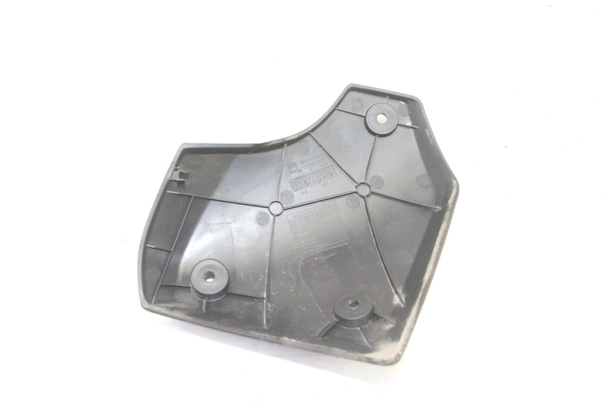 photo de RIGHT SIDE FRAME COVER PEUGEOT STREETZONE I 2T 50 (2018 - 2020) - Technical close-up