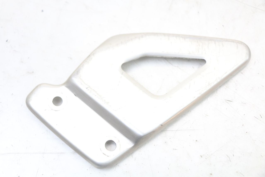photo de RIGHT SIDE FRAME COVER SUZUKI SV S 650 (1999 - 2002) - Component detail