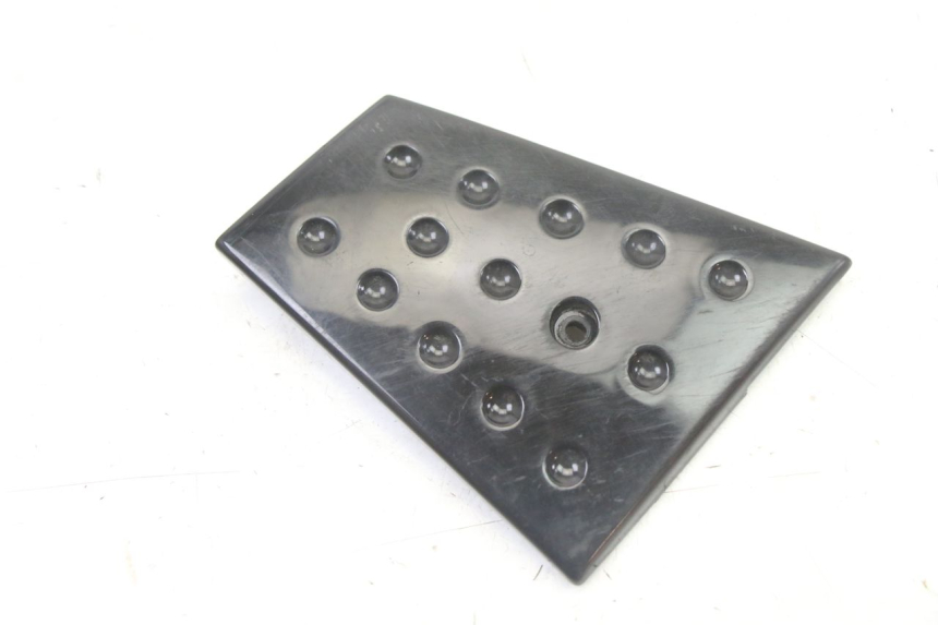 photo de RIGHT SIDE FRAME COVER PIAGGIO XEVO - X EVO 125 (2007 - 2017) - Component detail