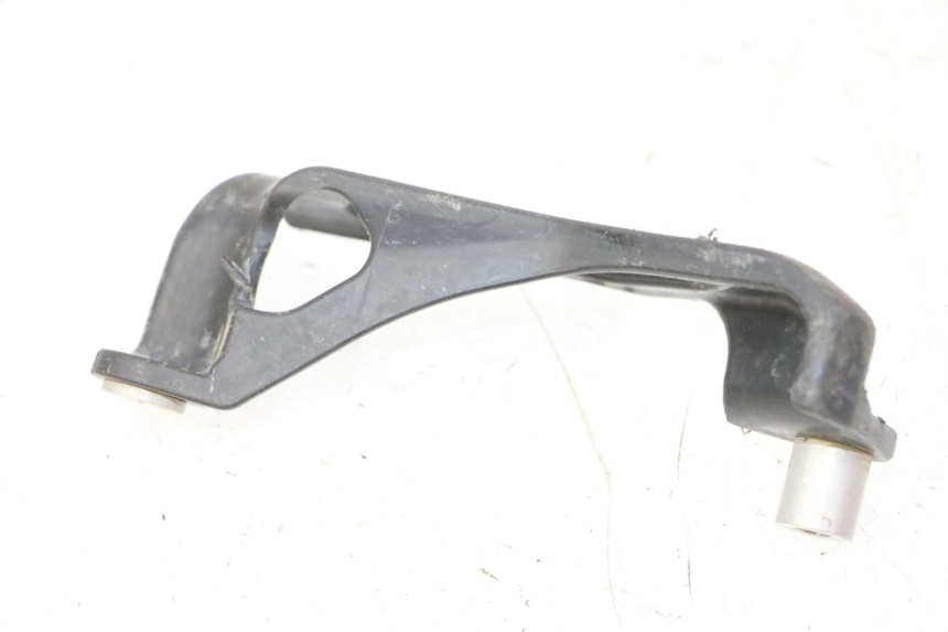 photo de RIGHT SIDE FRAME COVER YAMAHA YZ-F YZF 250 (2014 - 2018) - Zoom on usage condition