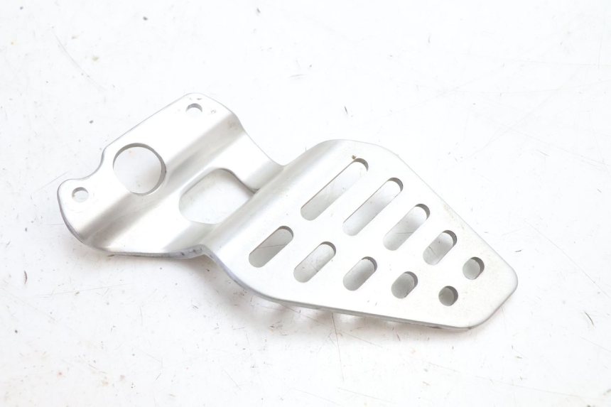 photo de RIGHT SIDE FRAME COVER YAMAHA YZF R6 600 (2008 - 2009) - Component detail