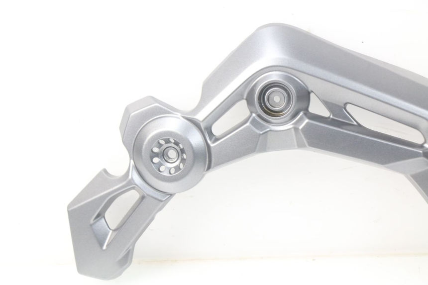 photo de RIGHT SIDE FRAME COVER KAWASAKI Z Z900 900 (2017 - 2019) - Product overview