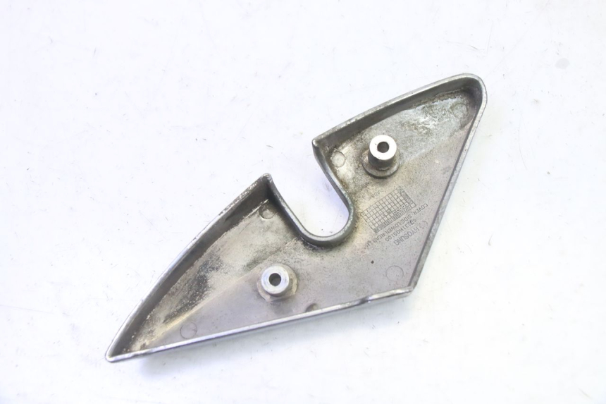 photo de LEFT SIDE FRAME COVER HYOSUNG GV AQUILA 125 (2000 - 2009) - Technical close-up