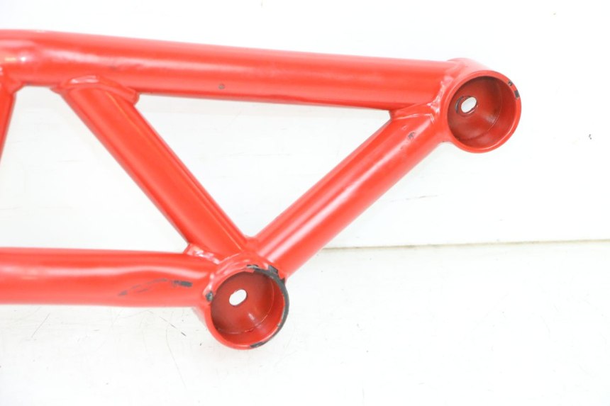 photo de LEFT SIDE FRAME COVER MAG POWER BOMBERS 4T 50 (2016 - 2026) - Surface and material condition