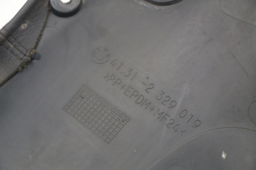 photo de LEFT SIDE FRAME COVER BMW C1 125 (2000 - 2003) - Fixing points details