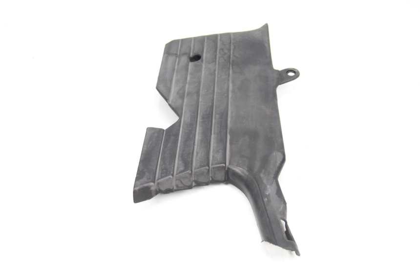 photo de LEFT SIDE FRAME COVER HONDA CBR F SC21 1000 (1986 - 1992) - Component detail