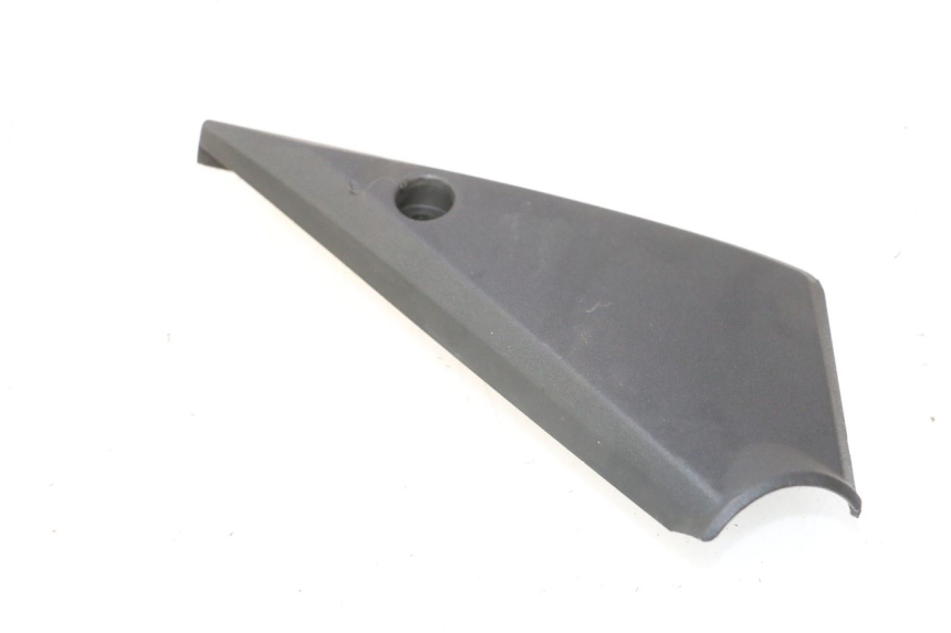 photo de LEFT SIDE FRAME COVER SUZUKI GSF N BANDIT 1200 (2001 - 2005) - Component detail