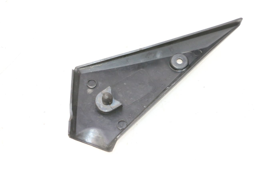 photo de LEFT SIDE FRAME COVER SUZUKI GSF N BANDIT 1200 (2001 - 2005) - Alternative perspective