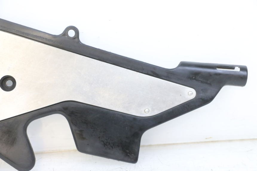 photo de LEFT SIDE FRAME COVER HONDA CBR F 1000 (1993 - 1996) - Product overview