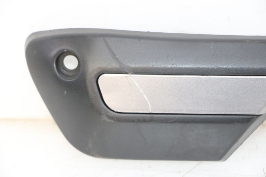 photo de LEFT SIDE FRAME COVER KEEWAY K-LIGHT KLIGHT 125 (2018 - 2025) - Technical close-up