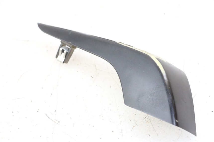 photo de LEFT SIDE FRAME COVER PIAGGIO LIBERTY IGET 4T 50 (2021 - 2025) - Technical close-up