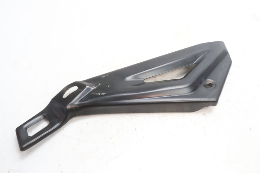 photo de LEFT SIDE FRAME COVER YAMASAKI STREET 50 (2013 - 2018) - Technical close-up