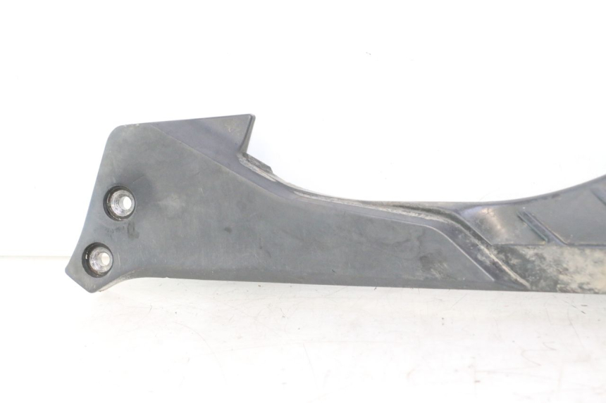 photo de LEFT SIDE FRAME COVER HUSABERG TE 250 (2011 - 2014) - Zoom on usage condition