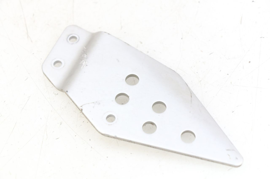 photo de LEFT SIDE LATERAL FRAME COVER KAWASAKI Z 750 (2007 - 2013) - Zoom on usage condition