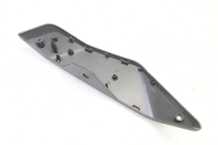 photo de LEFT SIDE FRAME COVER SEGWAY NINEBOT ZT3 PRO 1 - Technical close-up