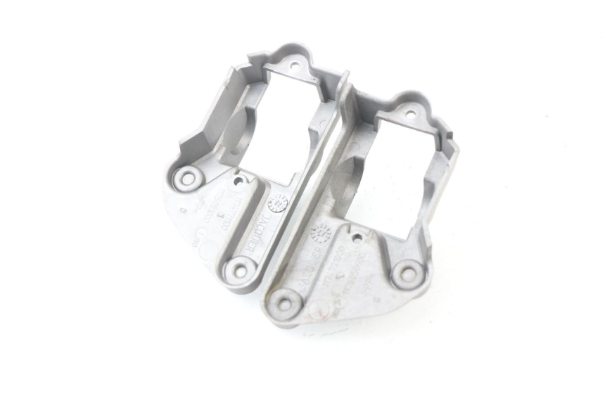 photo de FRAME COVER PEUGEOT JET FORCE CARBU 50 (2003 - 2016) - Component detail