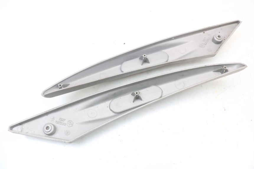 photo de FRAME COVER PIAGGIO LIBERTY 4T 50 (2004 - 2008) - Alternative perspective