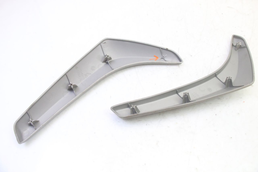 photo de FRAME COVER PIAGGIO LIBERTY 4T 50 (2009 - 2015) - Fixing points details