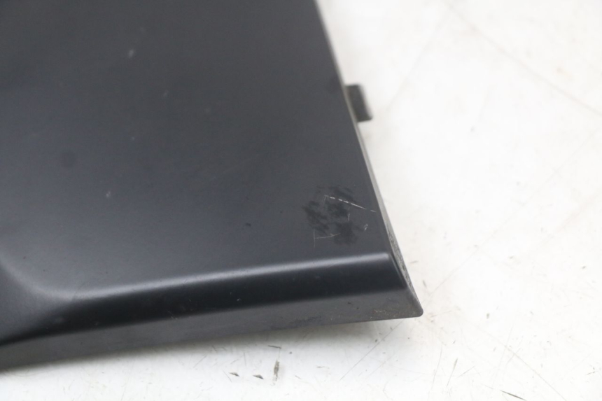 photo de FRAME COVER PIAGGIO MP3 HPE 350 (2018 - 2020) - Surface and material condition