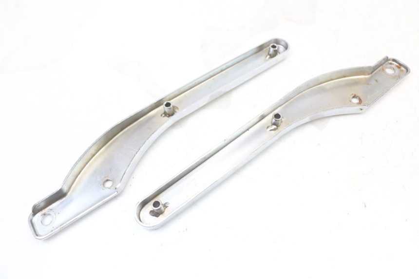 photo de FRAME COVER REGAL RAPTOR RAXTER 2 125 (2007 - 2015) - Alternative perspective