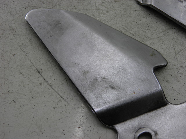 photo de FRAME COVER SUZUKI GS GSE 500 (2001 - 2003) - Zoom on usage condition