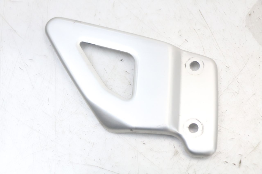 photo de SIDE FRAME COVER SUZUKI SV N 650 (1999 - 2002) - Technical close-up