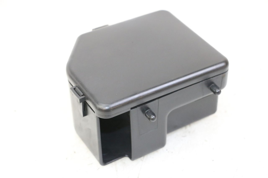 photo de FRAME COVER YAMAHA FZS FAZER 600 (2001 - 2003) - Component detail