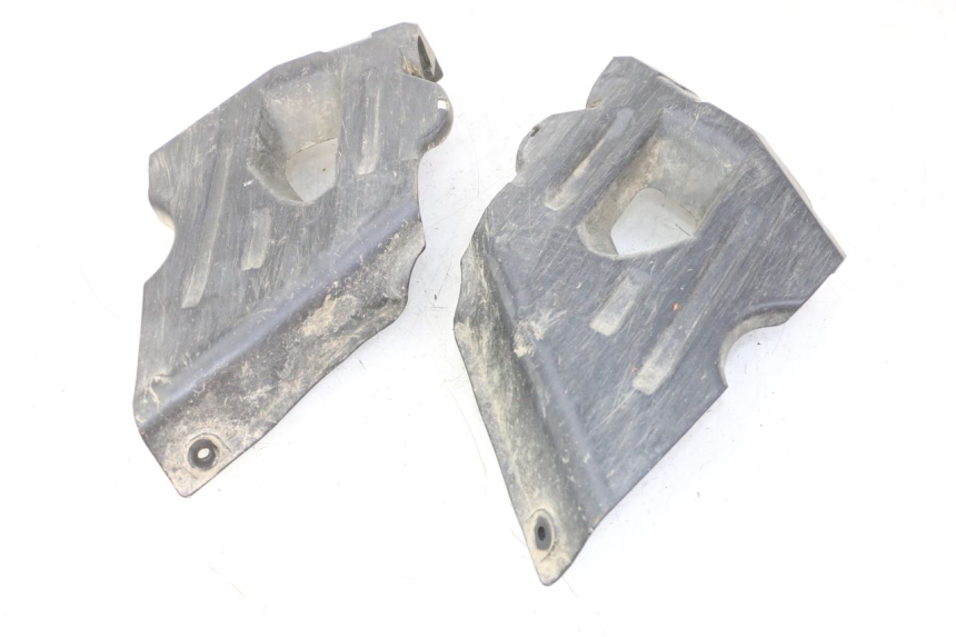 photo de FRAME COVER YAMAHA YFM GRIZZLY 550 (2008 - 2015) - Technical close-up