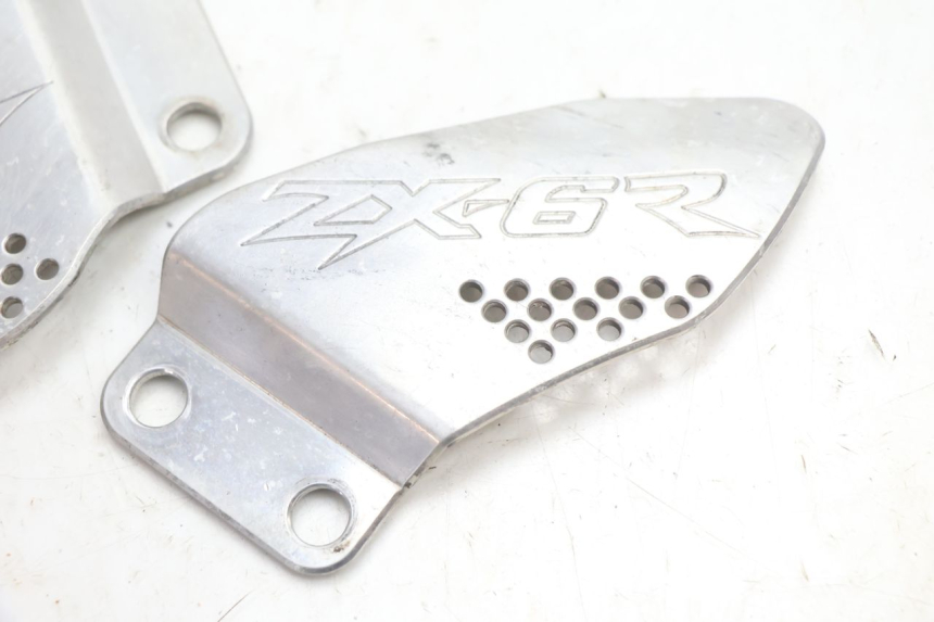 photo de SIDE FRAME COVER KAWASAKI ZX-6R ZX6R 600 (2000 - 2002) - Alternative perspective