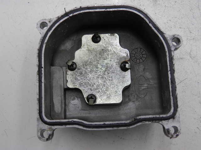 photo de ROCKER COVER BENZHOU YY50QT31 VINTAGE 50 (2009 - 2012) - Component detail