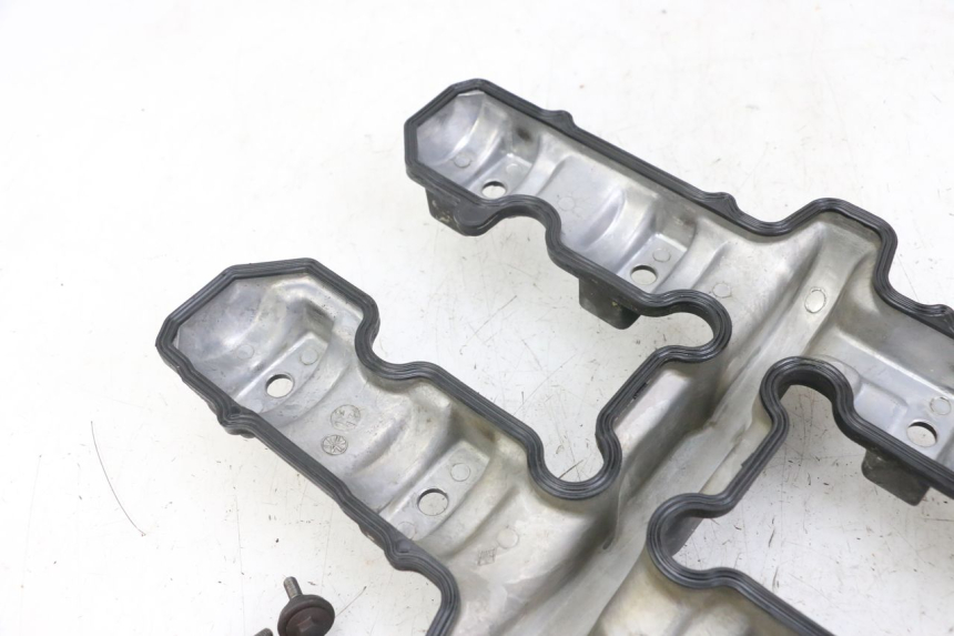 photo de VALVE COVER YAMAHA FJ 3CX 1200 (1986 - 1996) - Technical close-up