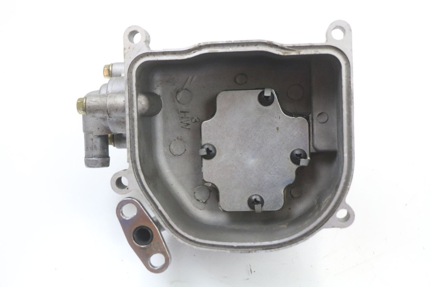 photo de VALVE COVER PEUGEOT KISBEE 4T 50 (2010 - 2017) - Fixing points details