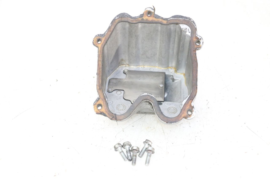 photo de ROCKER COVER PEUGEOT SATELIS 125 (2010 - 2012) - Alternative perspective