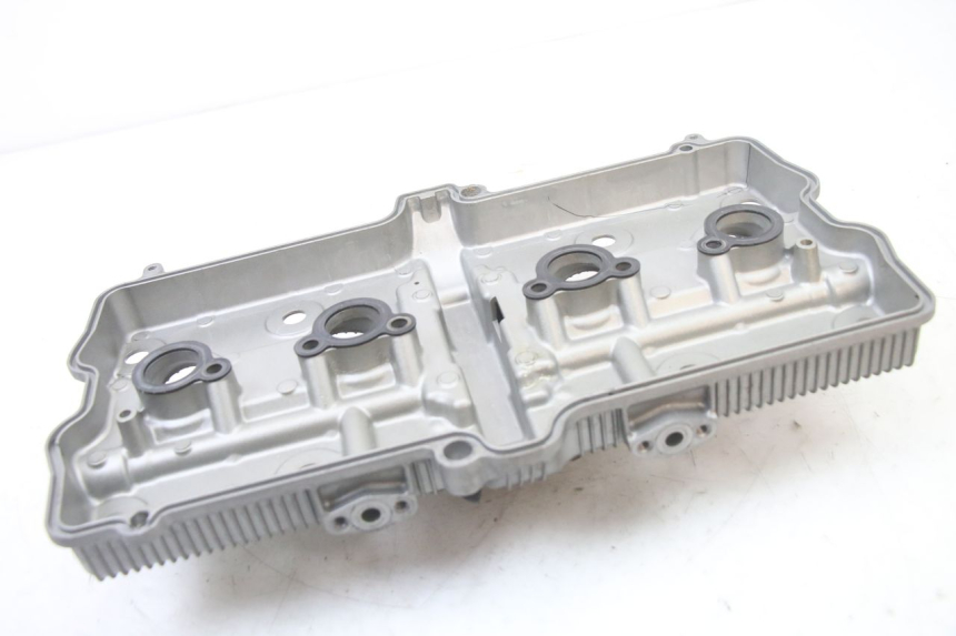 photo de ROCKER COVER SUZUKI GSF S BANDIT 600 (2000 - 2004) - Fixing points details