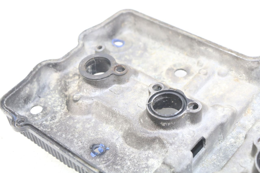 photo de ROCKER COVER SUZUKI GSX F GSXF 750 (1988 - 1998) - Fixing points details