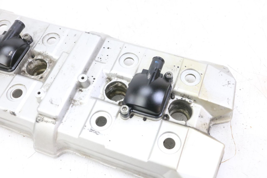 photo de ROCKER COVER SUZUKI GSX F GSXF 650 (2007 - 2015) - Technical close-up