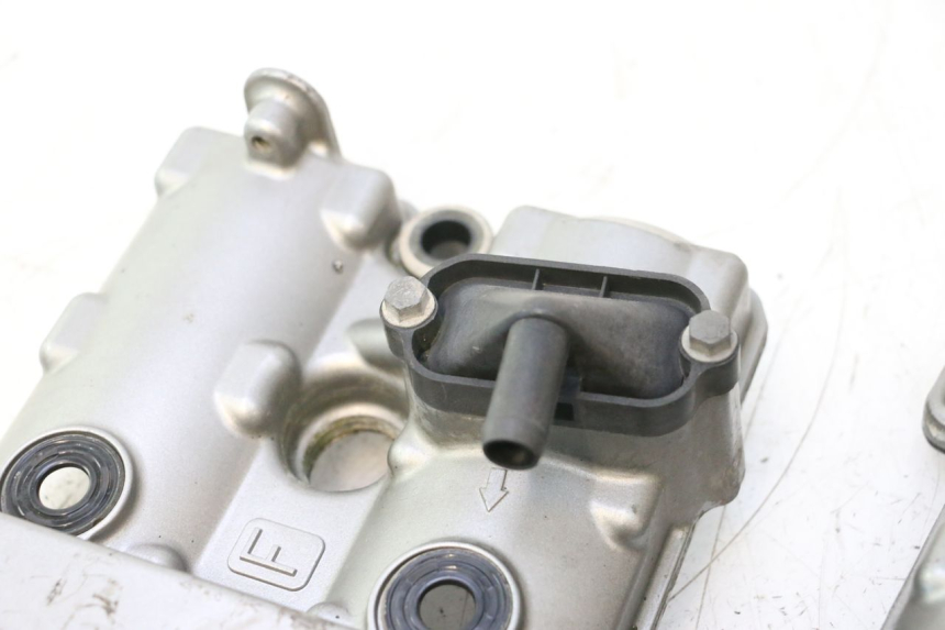 photo de ROCKER COVER SUZUKI SV S 650 (2003 - 2009) - Alternative perspective
