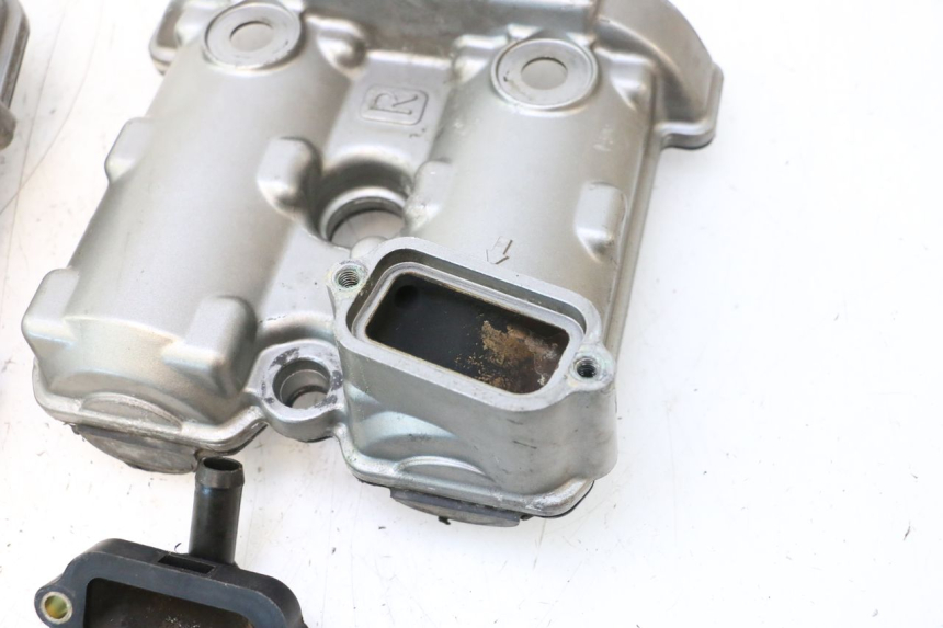 photo de ROCKER COVER SUZUKI SV S 650 (2003 - 2009) - Technical close-up