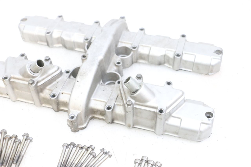 photo de ROCKER COVER KAWASAKI ZR 7 750 (1999 - 2004) - Technical close-up