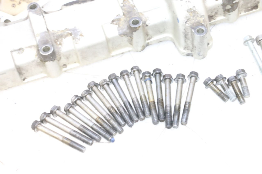 photo de ROCKER COVER KAWASAKI ZR7 ZR-7 S 750 (1999 - 2004) - High-resolution close-up