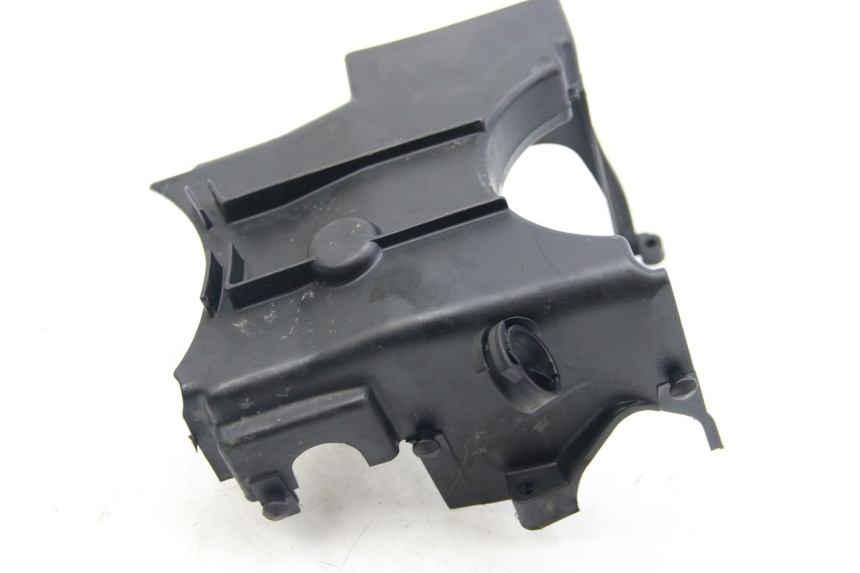 photo de CYLINDER HEAD COVER YAMAHA BW'S BWS 125 (2010 - 2013) - Fixing points details