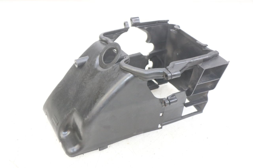 photo de CYLINDER HEAD COVER PEUGEOT CITYSTAR AIR 125 (2014 - 2017) - Technical close-up