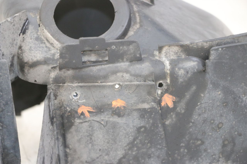 photo de CYLINDER HEAD COVER PEUGEOT ELYSTAR 50 (2002 - 2014) - Zoom on usage condition