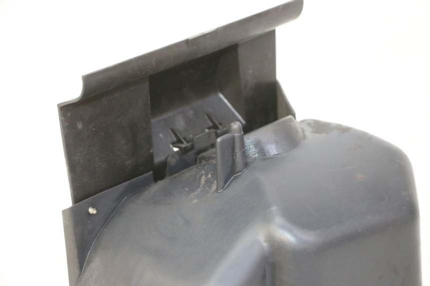 photo de CYLINDER HEAD COVER PEUGEOT ELYSTAR 50 (2002 - 2014) - Technical close-up