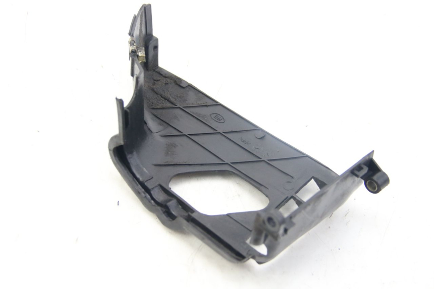 photo de CYLINDER HEAD COVER SYM FIDDLE 2 50 (2008 - 2013) - Fixing points details