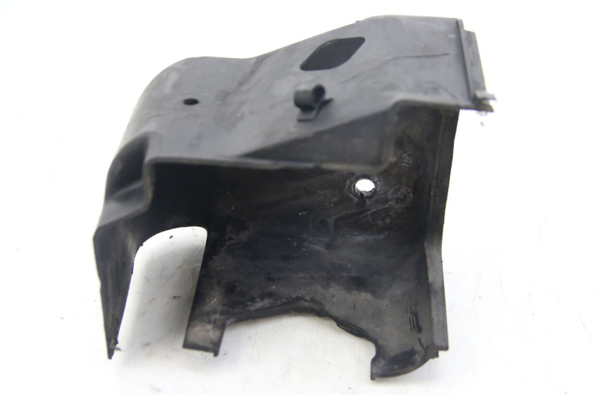 photo de CYLINDER HEAD COVER PIAGGIO FLY 2T 50 (2004 - 2017) - Alternative perspective