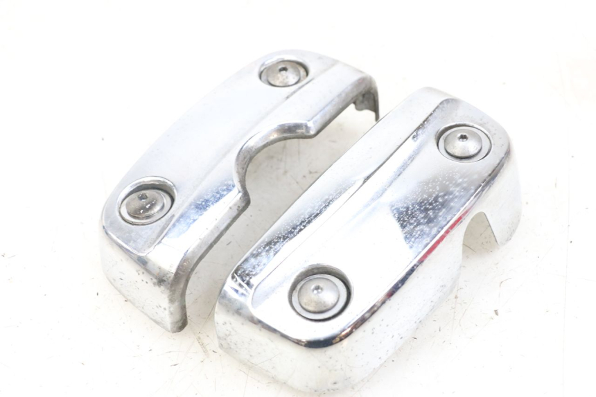 photo de CYLINDER COVER SUZUKI GZ MARAUDER 125 (1998 - 2004) - Zoom on usage condition