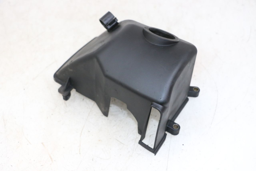 photo de CYLINDER HEAD COVER PEUGEOT KISBEE 2T 50 (2018 - 2022) - Technical close-up