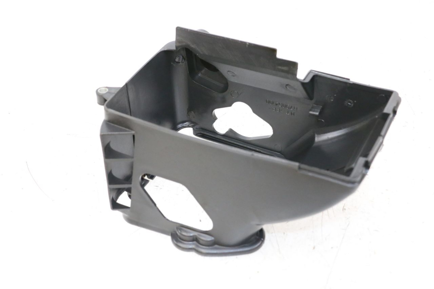 photo de CYLINDER HEAD COVER PEUGEOT KISBEE 4T 50 (2018 - 2022) - Zoom on usage condition