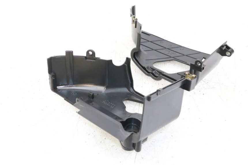 photo de CYLINDER HEAD COVER PEUGEOT KISBEE 4T 50 (2018 - 2022) - Product overview